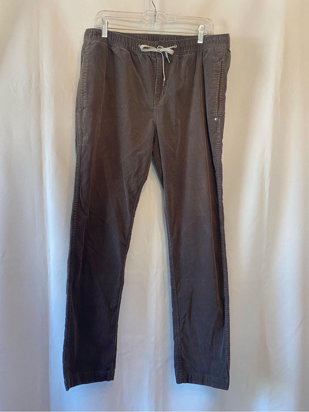 Vuori Mens Corduroy Optimist Pant In Walnut XL Athleisure Gorpcore Hipster